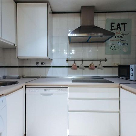 Pajaritos Suite Apartment - Private Parking Included セビリア エクステリア 写真